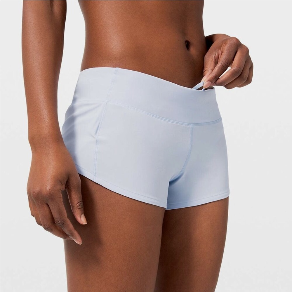 Lululemon 2.5” Speed Up Short
